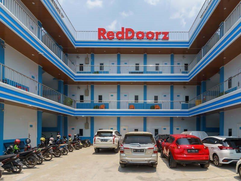 Reddoorz Near Icon Mall 2